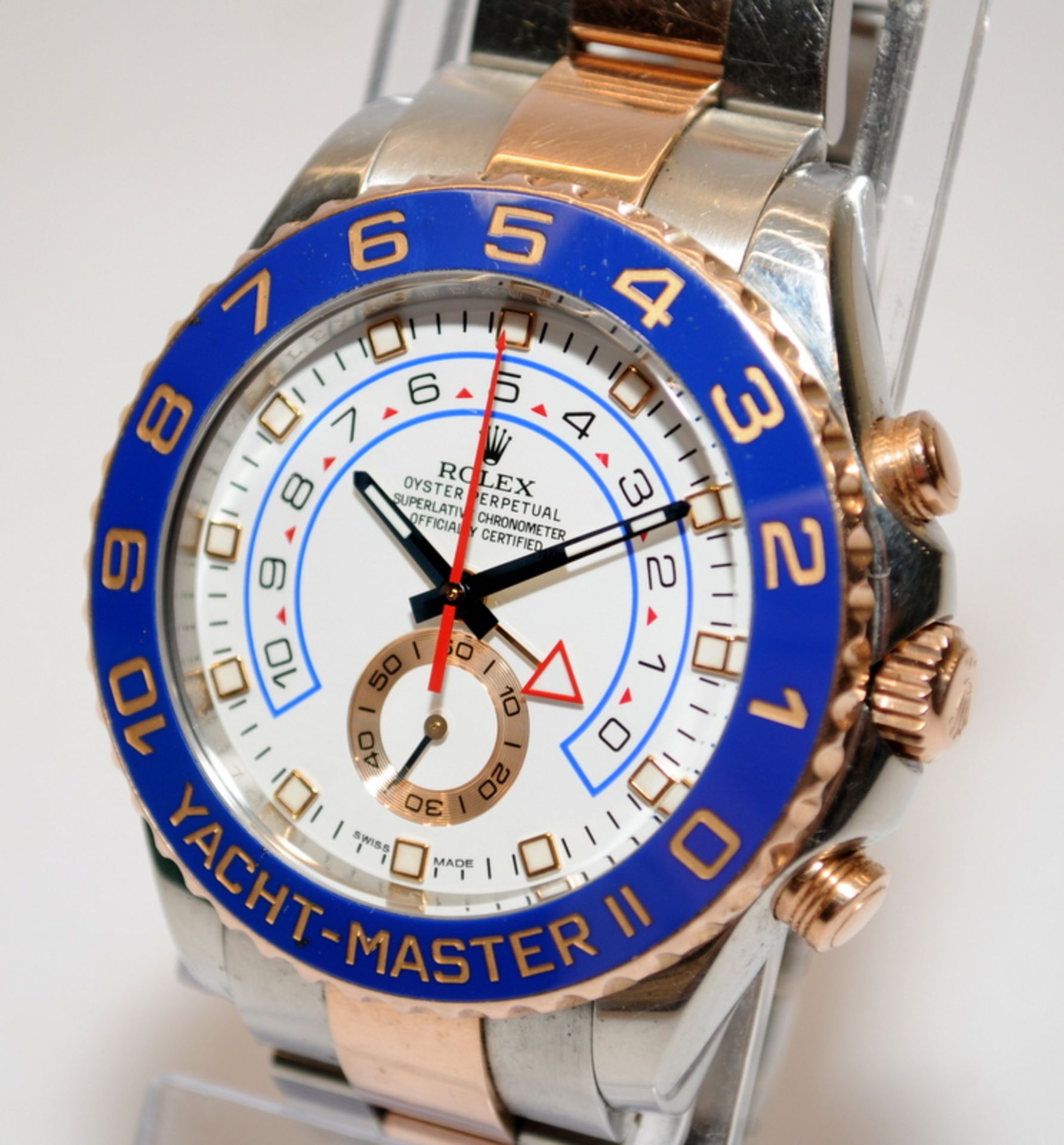 LATE ENTRY: Rolex Yachtmaster II gents watch, Bi Metal, Model:116681, 2015, complete with cards, - Image 2 of 9