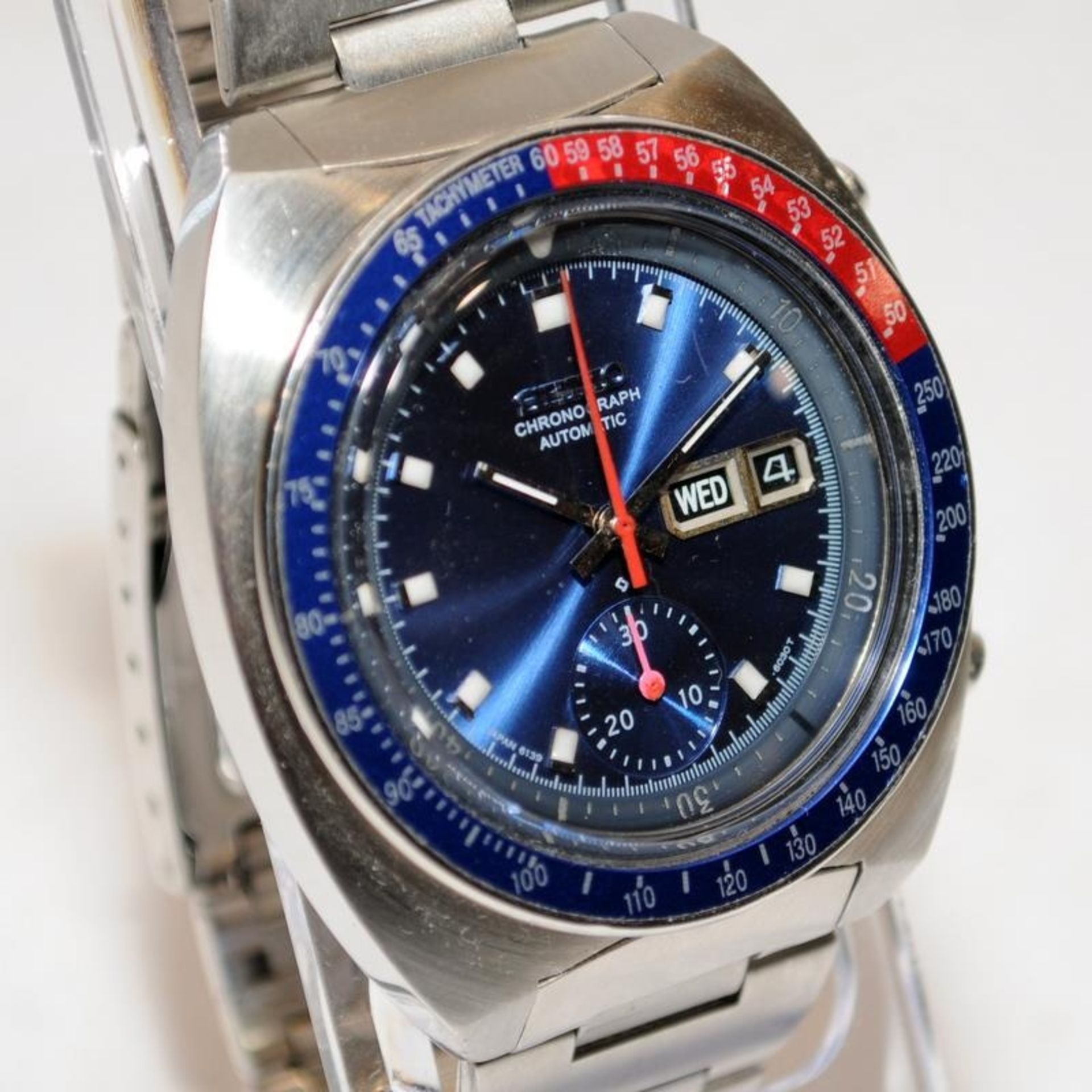 Vintage Seiko 'Blue Pogue' gents automatic chronograph, model ref 6139-6002, serial number dates - Image 2 of 4