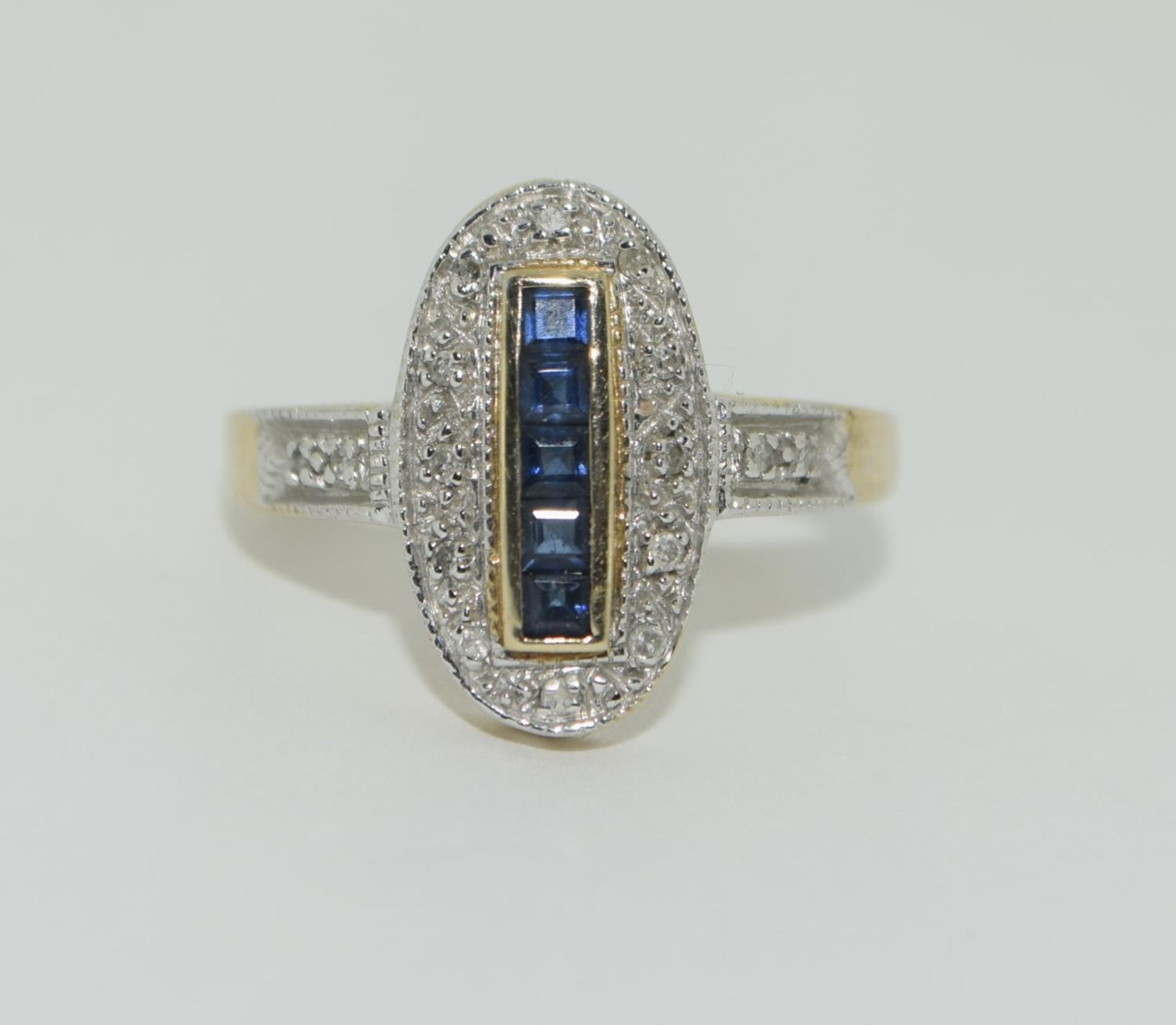 9ct gold Diamond and Sapphire suite of ladies jewellery consisting of Ring size N and matching - Image 6 of 9