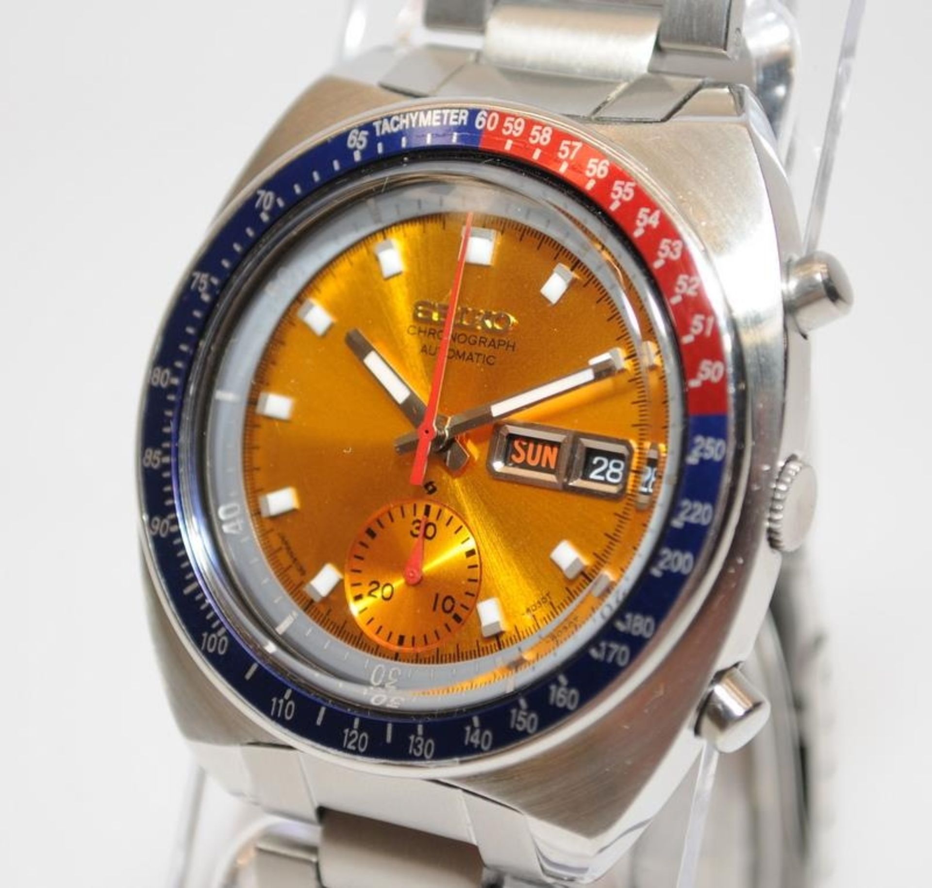 Vintage Seiko Pogue with the classic yellow dial gents automatic chronograph model ref 6139-6002,