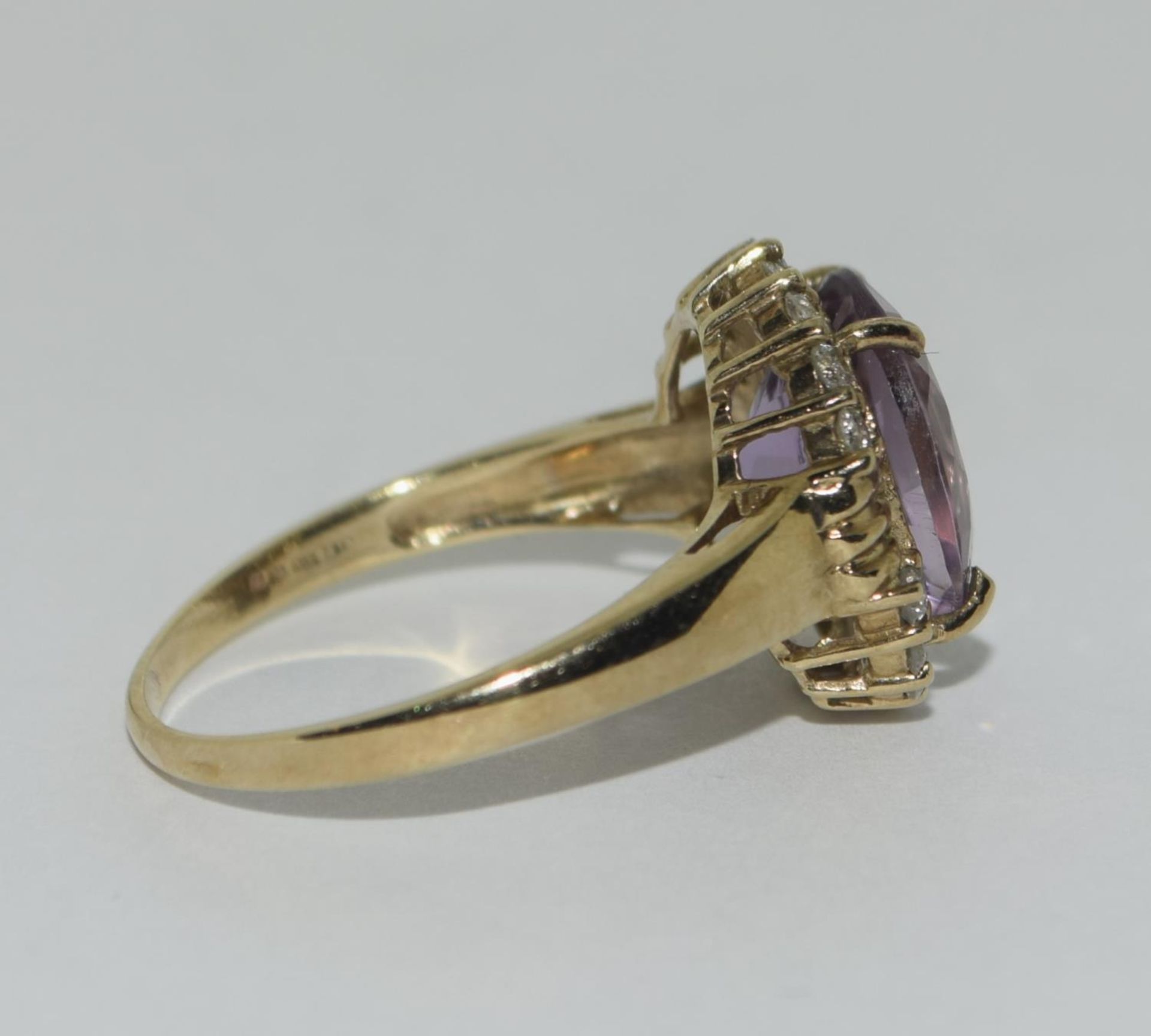 Large Amethyst & Diamond 9ct gold dress ring Size T - Image 2 of 6