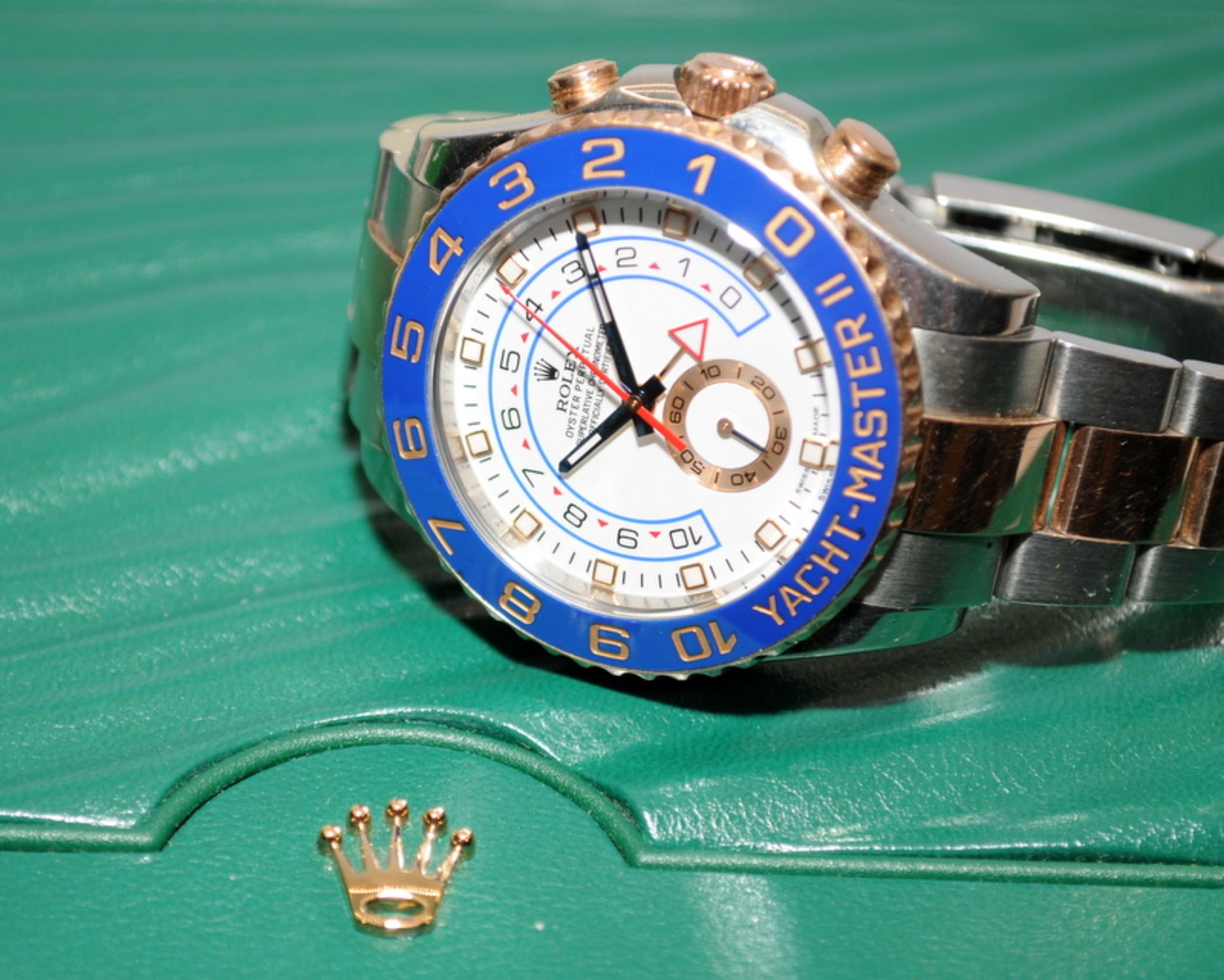 LATE ENTRY: Rolex Yachtmaster II gents watch, Bi Metal, Model:116681, 2015, complete with cards,