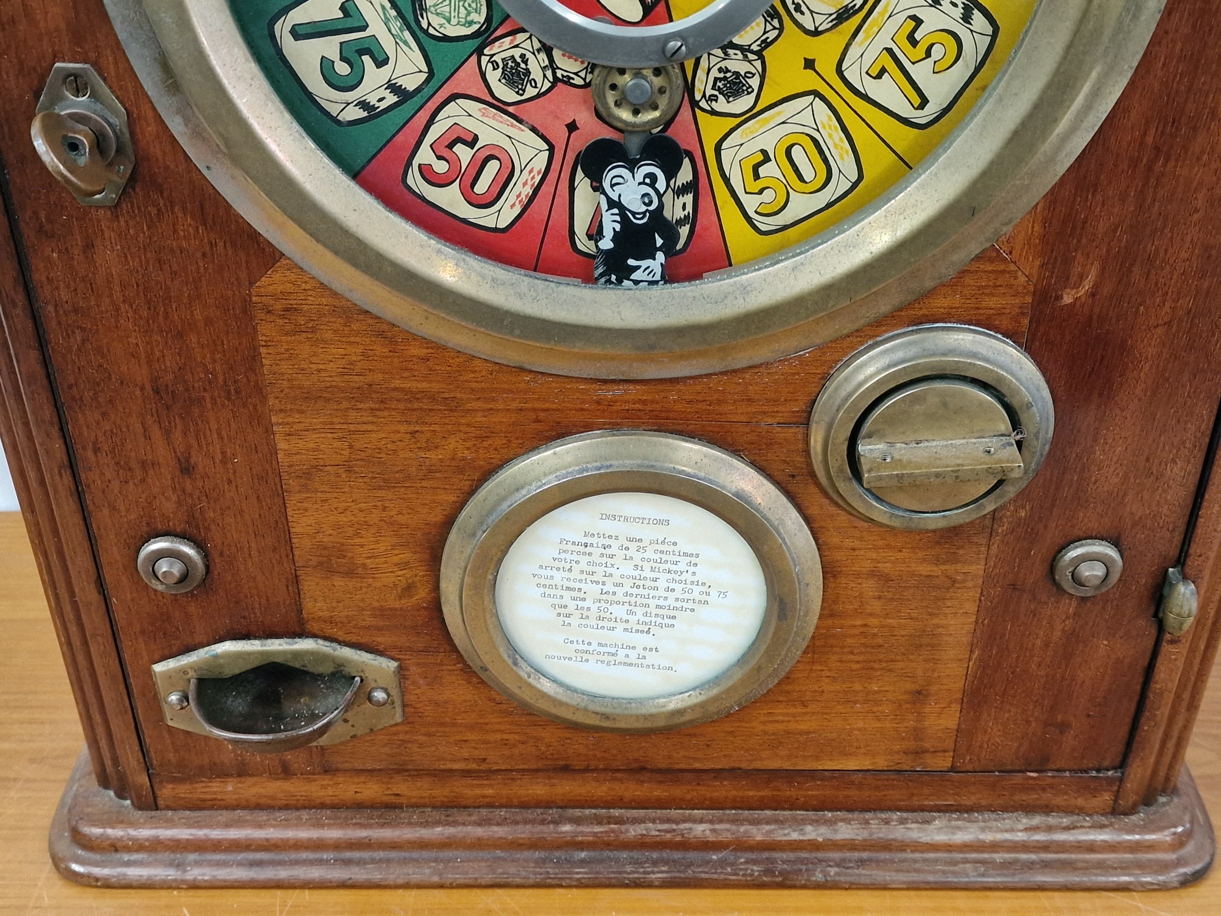 French Roulette, Allwin type coin operated machine with key - Image 2 of 6