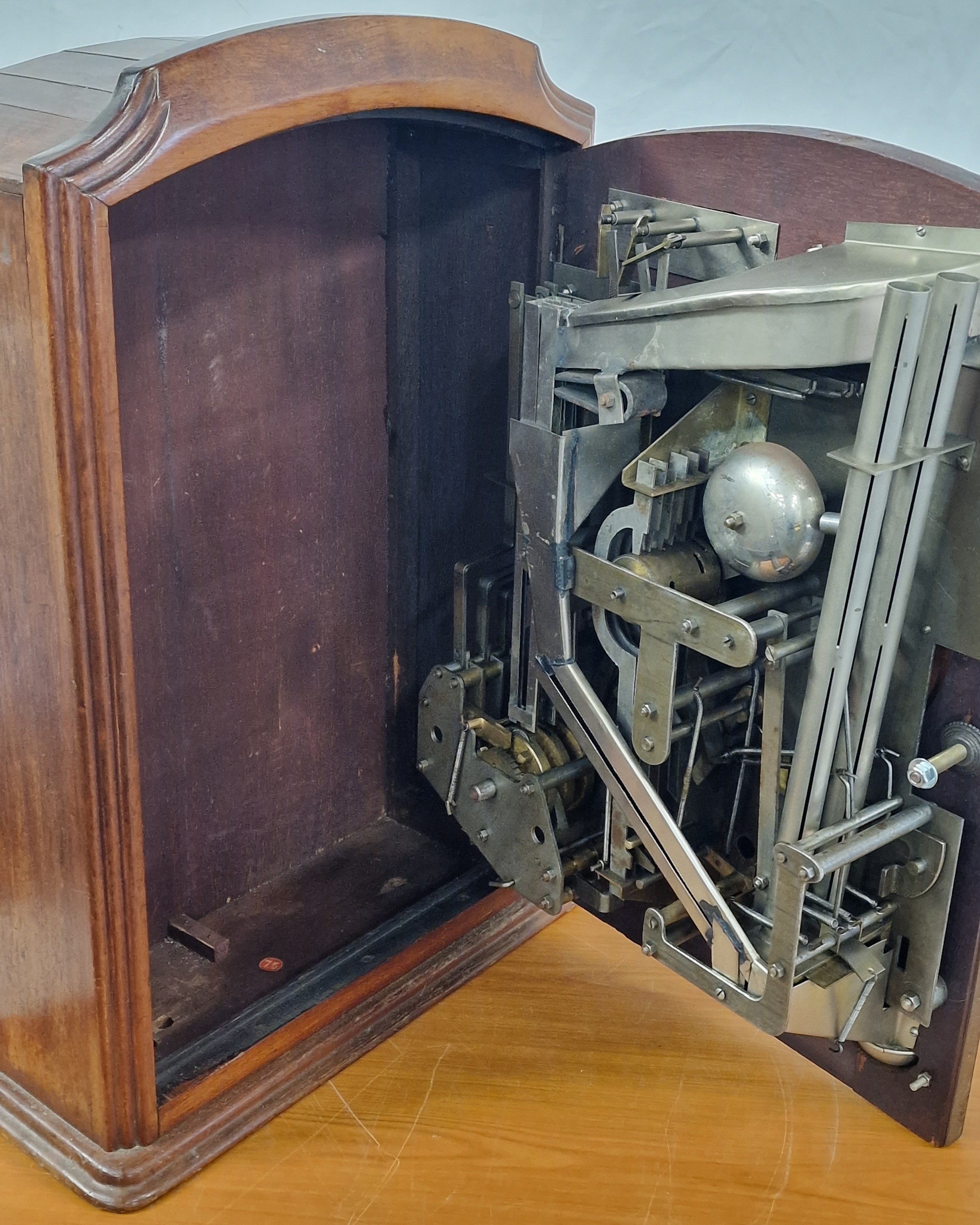 French Roulette, Allwin type coin operated machine with key - Image 4 of 6