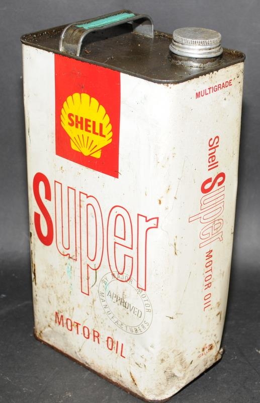 Collection of three vintage one gallon advertising oil cans to include BP Energol, Shell Engine - Image 4 of 4