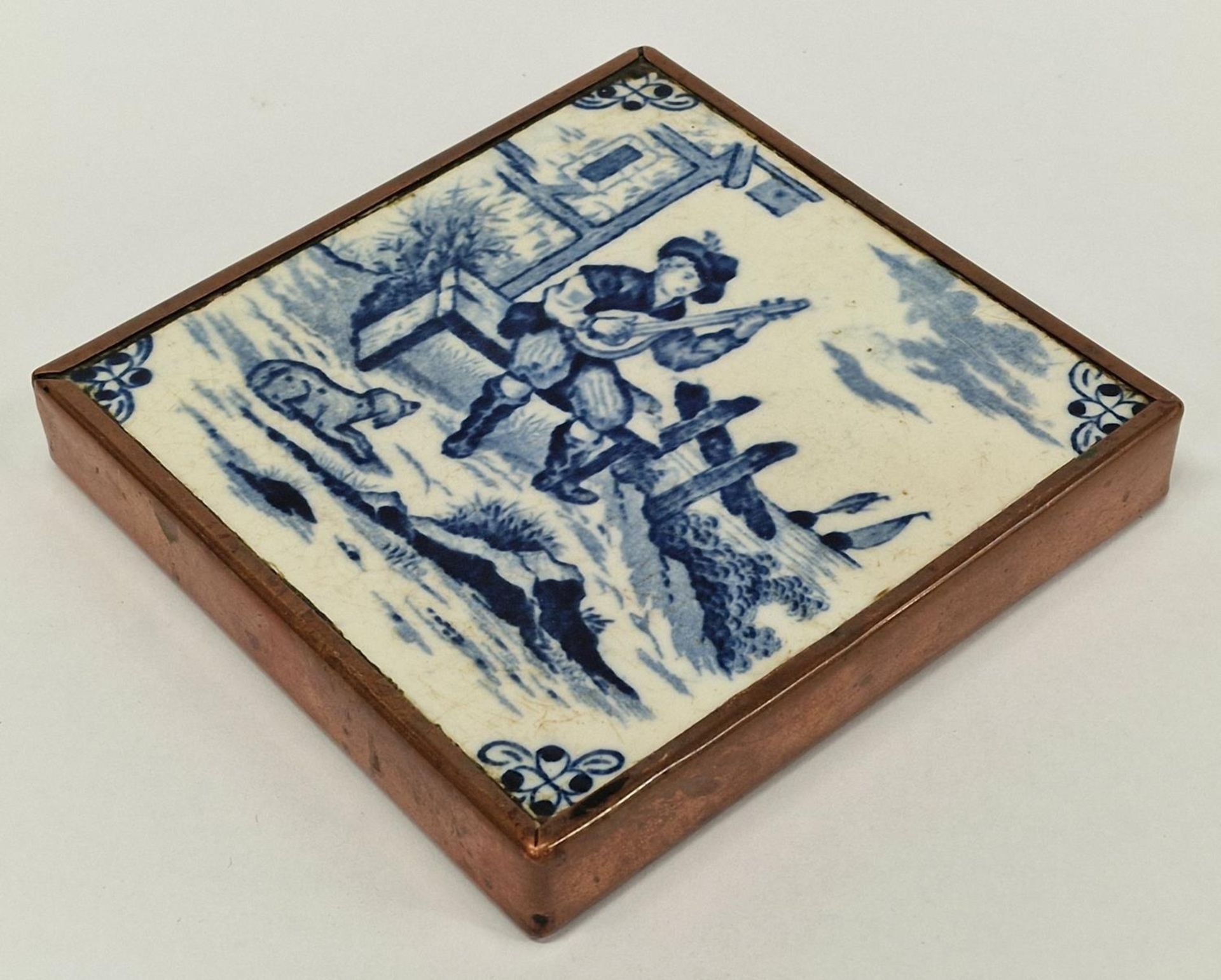 Delft blue brass edge tile together a commemorative cup. - Image 3 of 4