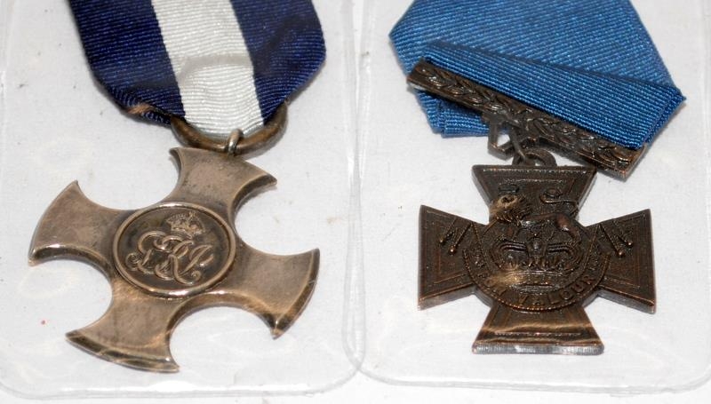 Collection of British military quality copy medals. Includes Air Force Cross, Royal Naval Victoria - Image 5 of 8