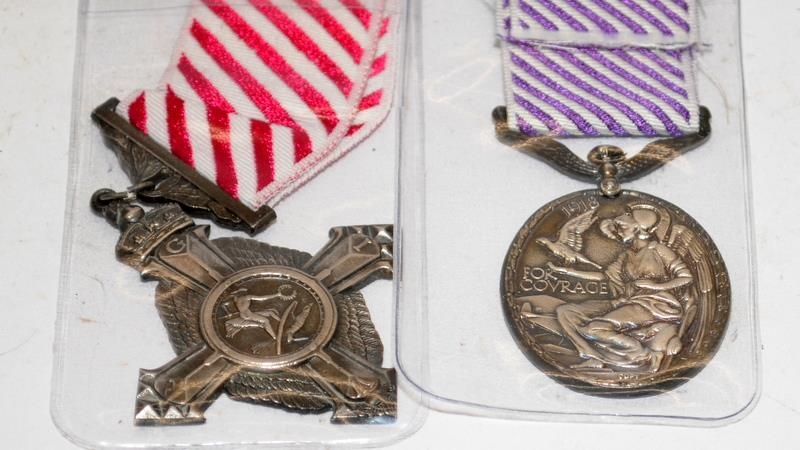 Collection of British military quality copy medals. Includes Air Force Cross, Royal Naval Victoria - Image 7 of 8