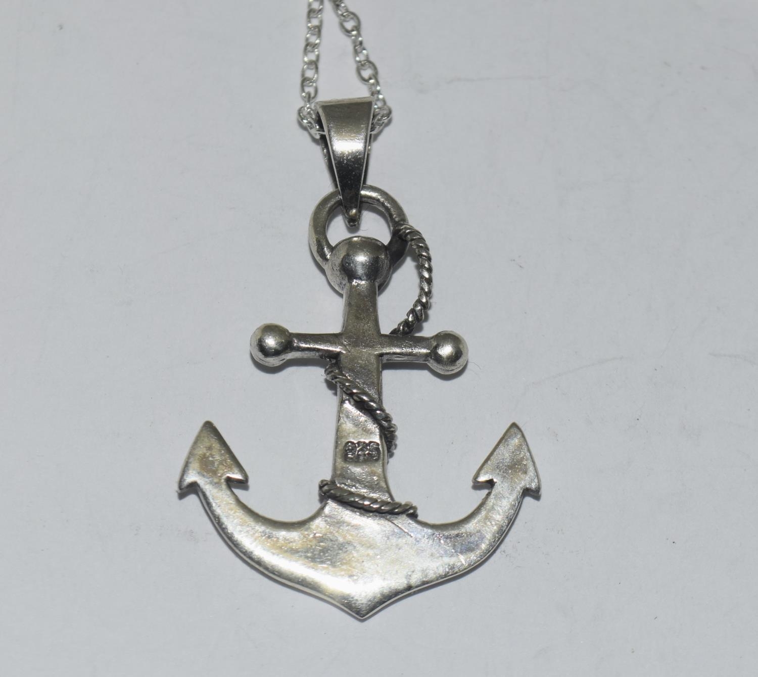 A silver anchor pendant necklace on silver chain - Image 3 of 3