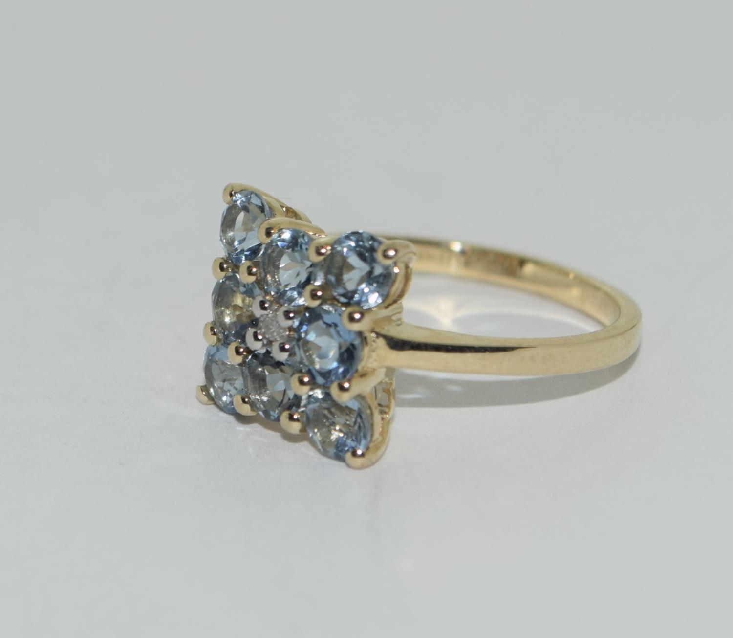 A 9ct gold aquamarine ring Size L 1/2. - Image 4 of 5