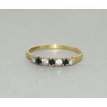 9ct gold ladies sapphire ring size P