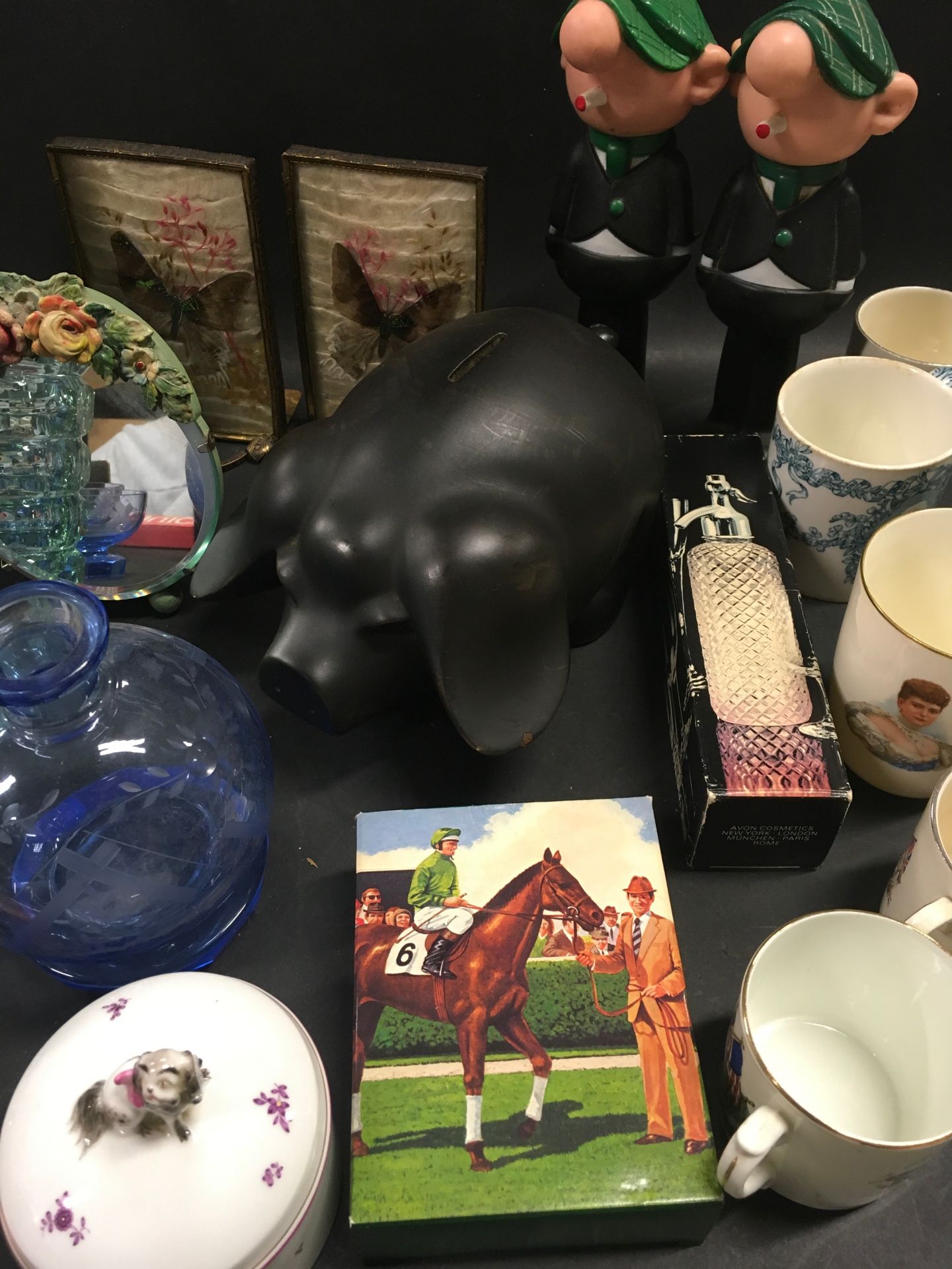 Mixed curios and chinaware to include large piggy bank, assorted glassware, Avon aftershaves, - Image 3 of 4