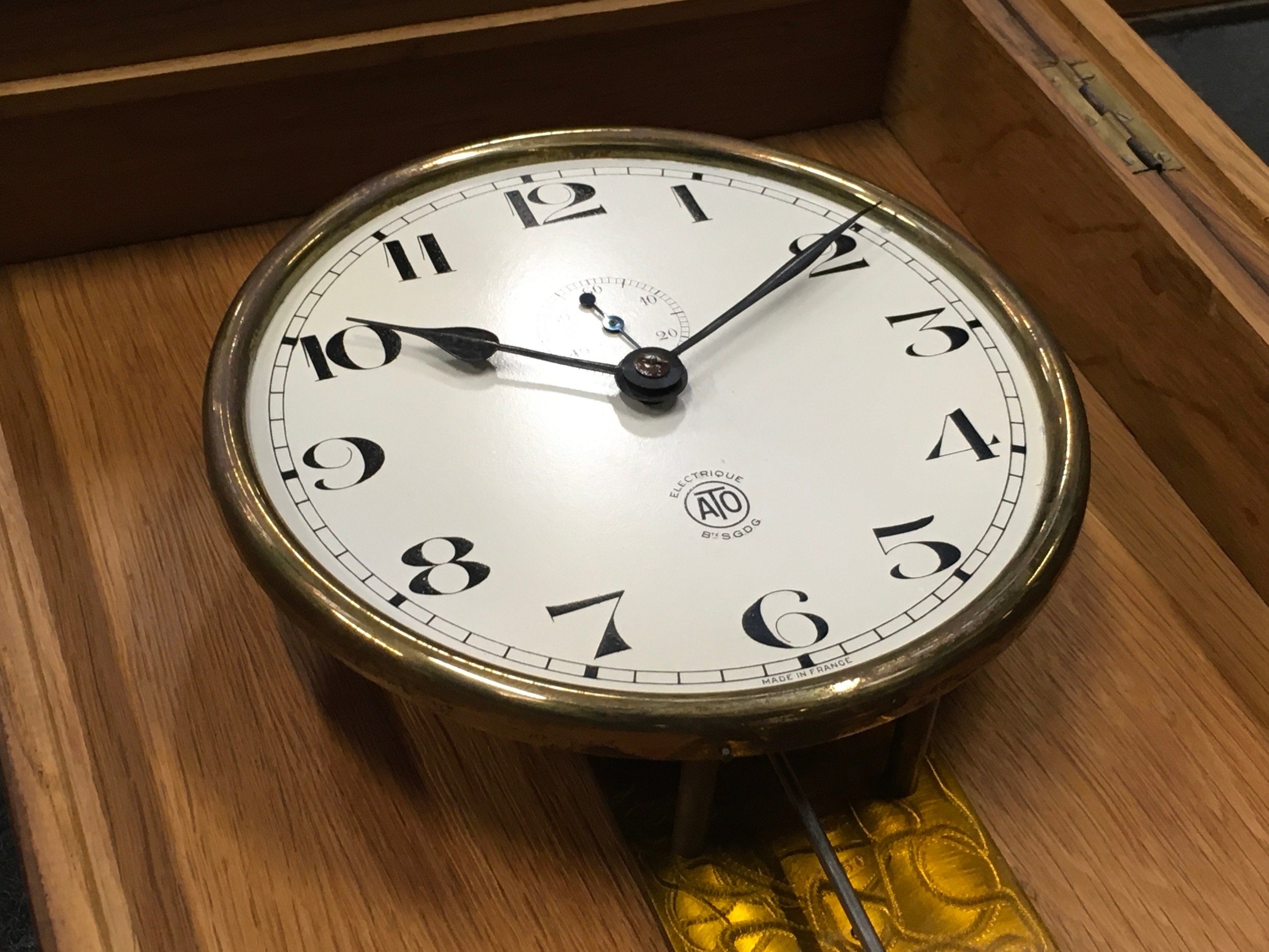 ATO Swiss made electronic oak cased wall clock 47x27x12cm. - Image 2 of 4