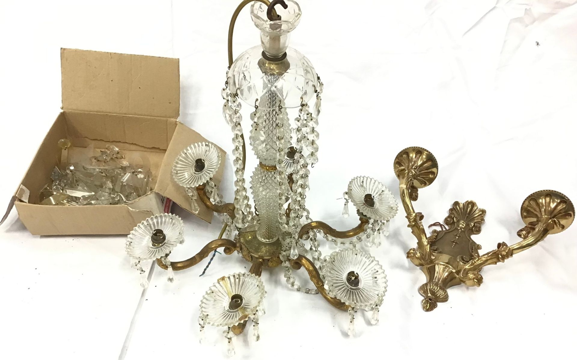 Brass centre room light with 6 bulb fitments and hanging glass Garniture with a box of various