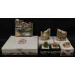 Lilliput Lane: Boxed collection to include Woodside Farm Plaque, Stoney Well Lea Plaque, East