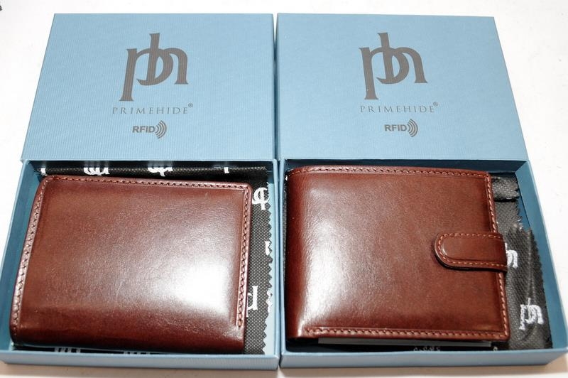 Collection of brand new wallets including 4 x boxed Prime Hide examples. Six in Lot - Image 4 of 4