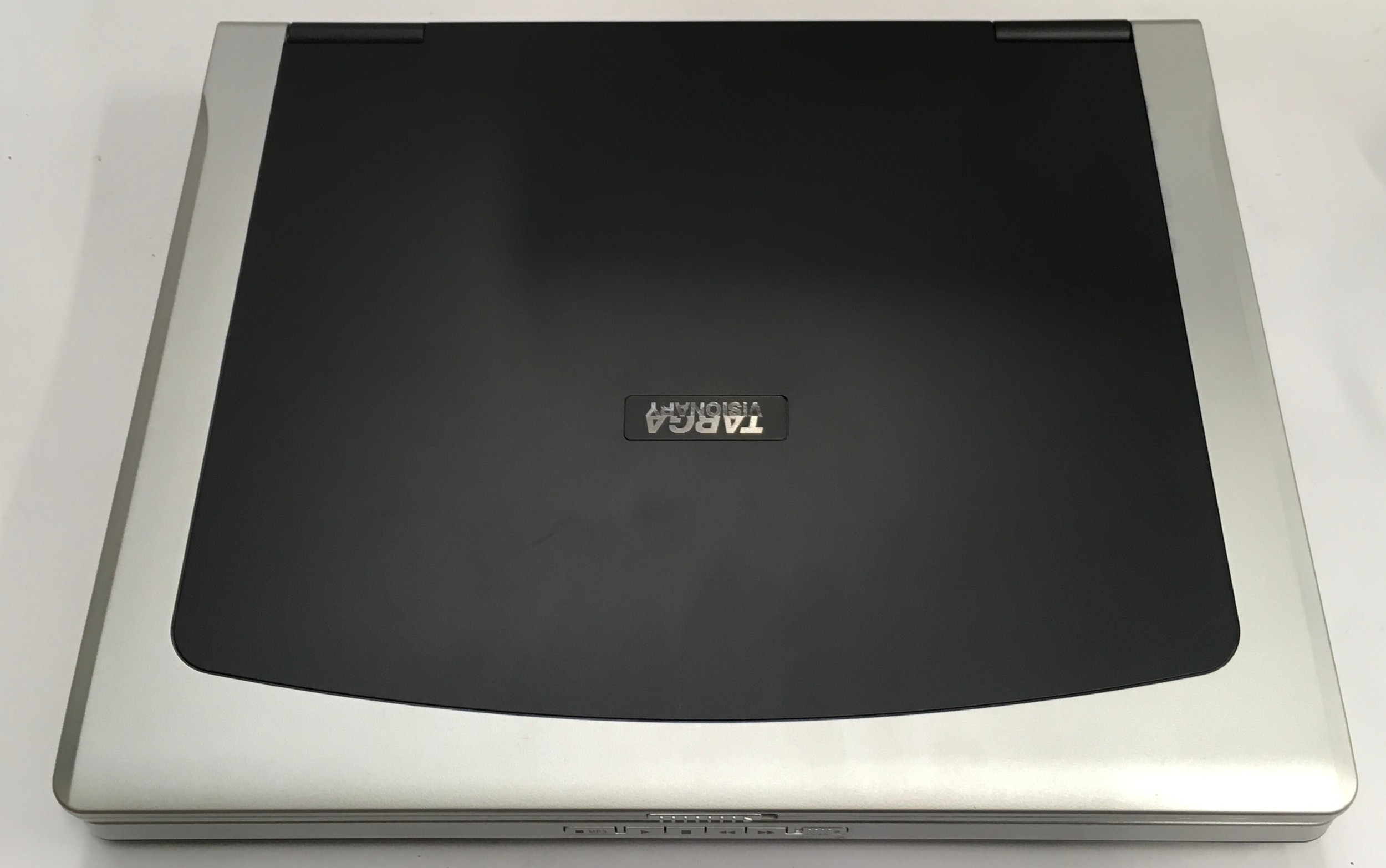 Targa Visionary vintage Windows XP laptop with box (not tested). - Image 4 of 4