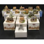 Lilliput Lane: Boxed collection to include Kenny's Homestead, Cabbage Patch Corner, Bridge House x