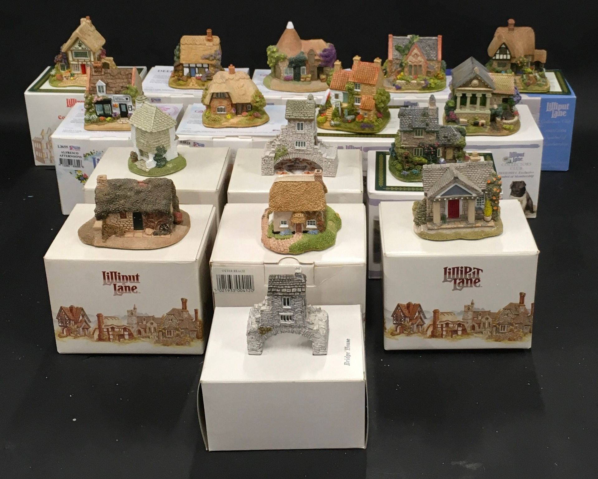Lilliput Lane: Boxed collection to include Kenny's Homestead, Cabbage Patch Corner, Bridge House x