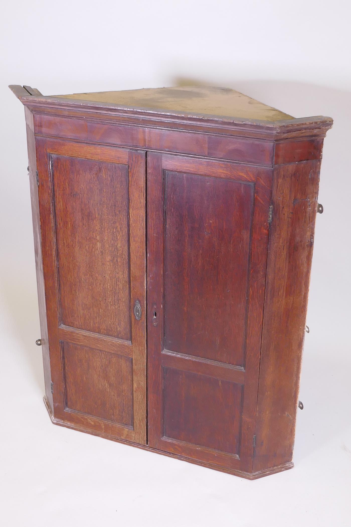 A Georgian oak corner cupboard with fitted interior, 37" x 20½", 43" high - Image 3 of 4