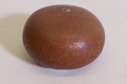 An antique gourd with exceptionally fine engraved decoration, depicting village scenes and farmers