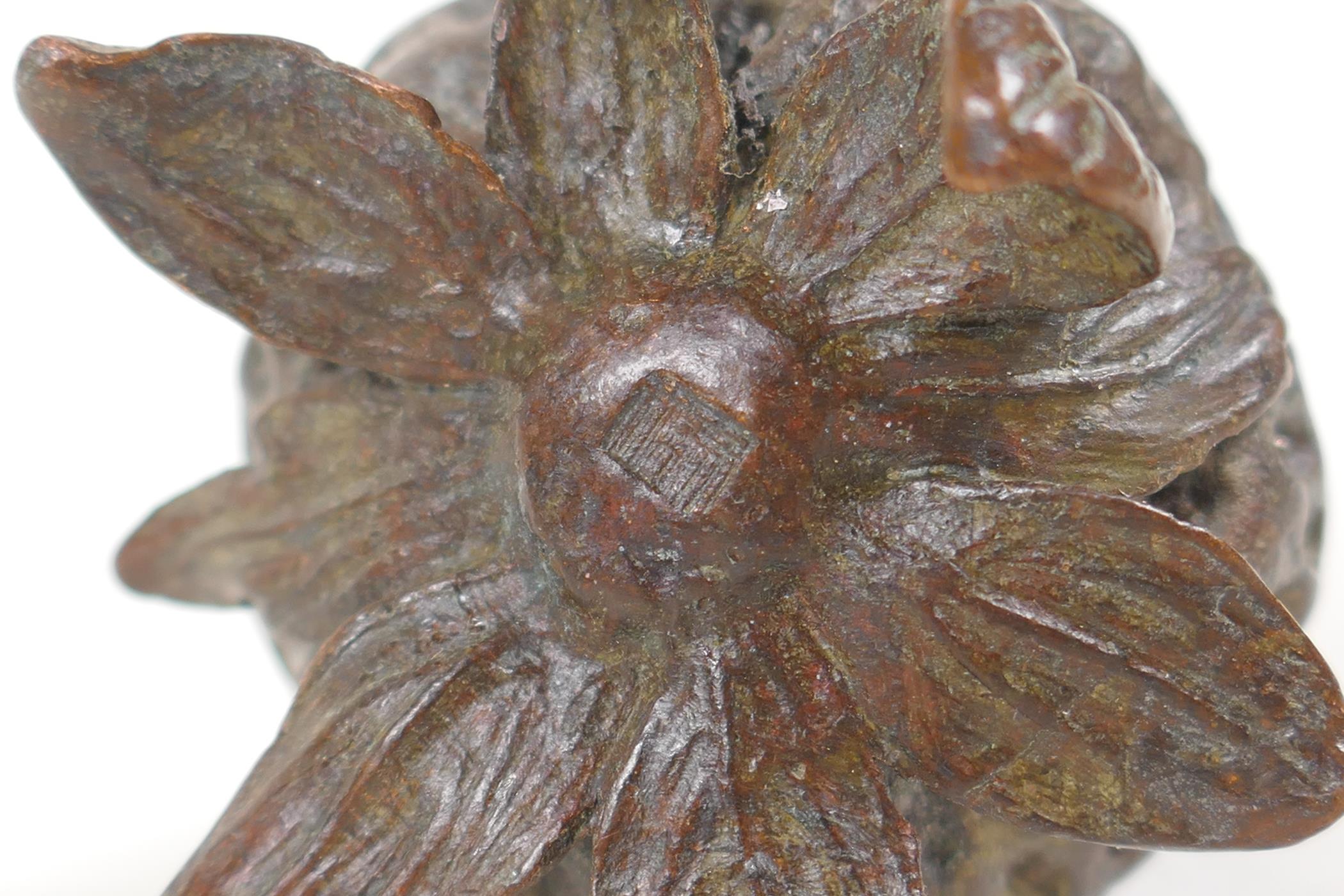 A Japanese bronze okimono in the form of a strawberry, 2" long - Image 3 of 3