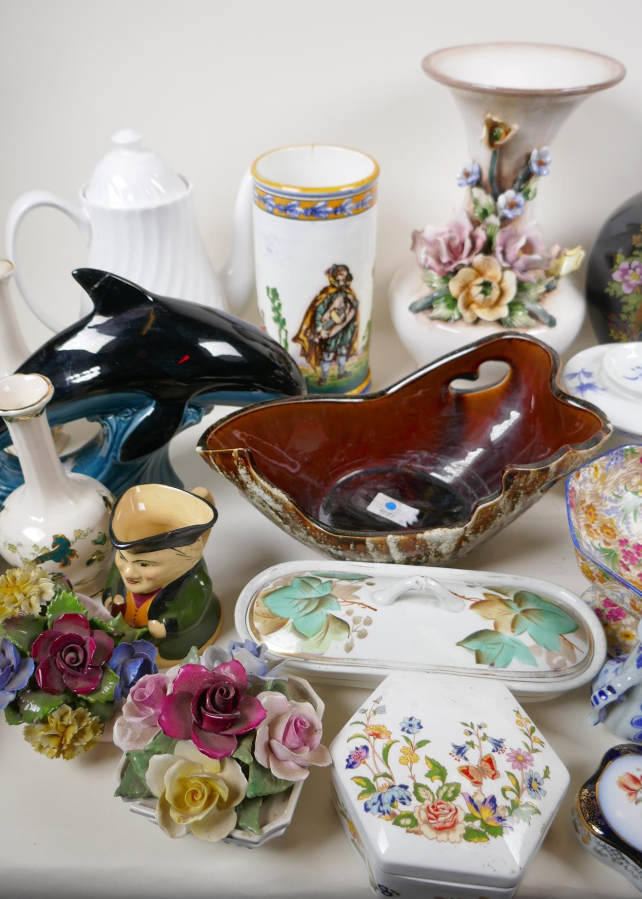 A quantity of decorative pottery and porcelain, mostly AF - Image 4 of 6