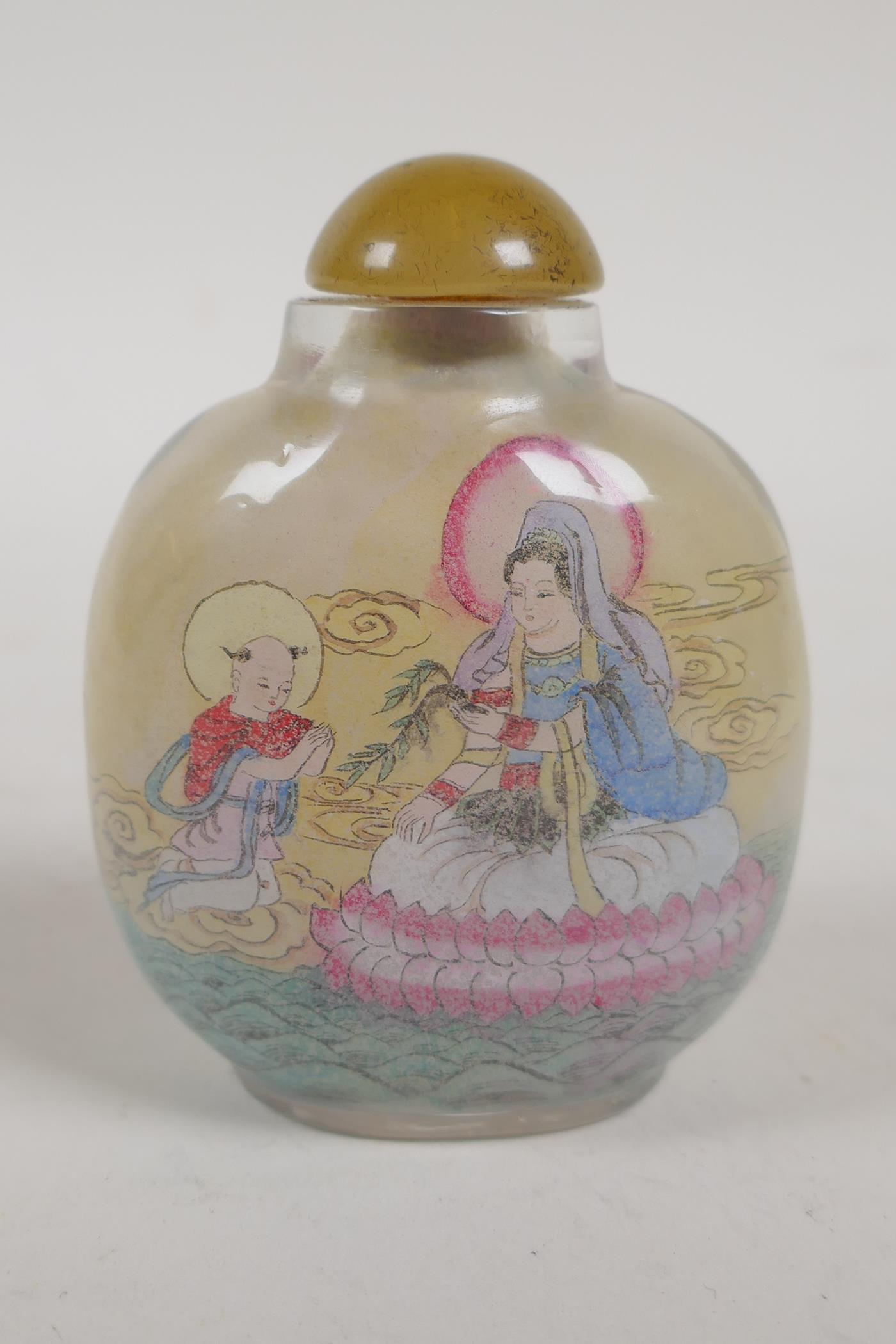 A Chinese reverse decorated glass snuff bottle depicting the great wall and a portrait of a noble, - Image 5 of 5