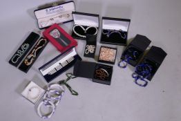 A quantity of good costume jewellery, including baroque and cultured pearls, jade, lapis lazuli etc