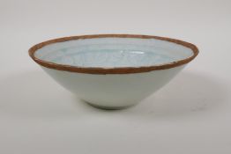 A Chinese song style celadon glazed porcelain dish, 7½" diameter