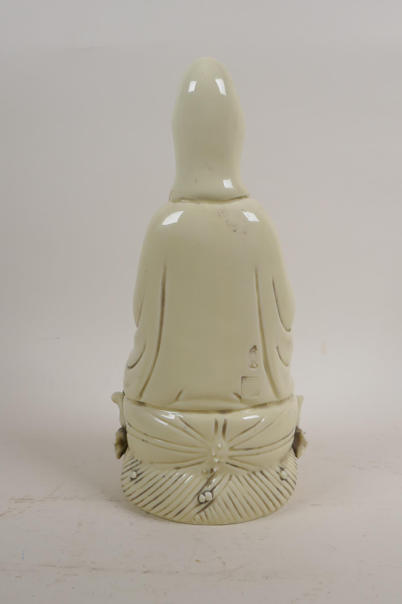 A blanc de chine figure of Quan Yin, impressed marks verso, 10" high - Image 3 of 5