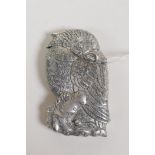 A silver plated vesta case in the form of a bird of prey, 2½" x 1½"