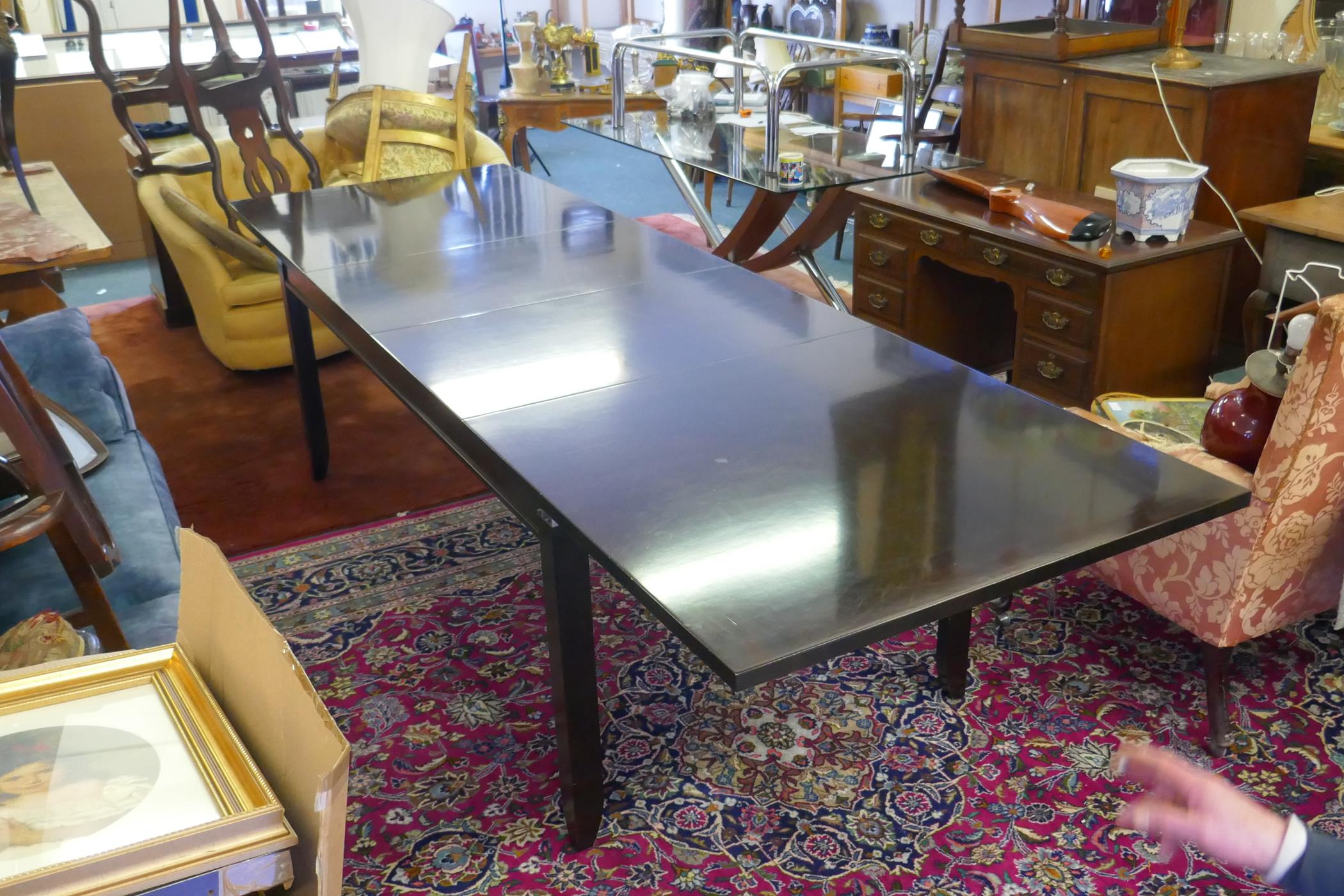 An Italian 'Selva' extending dining table with two leaves, 126" x 39", 31" high extended - Image 4 of 6