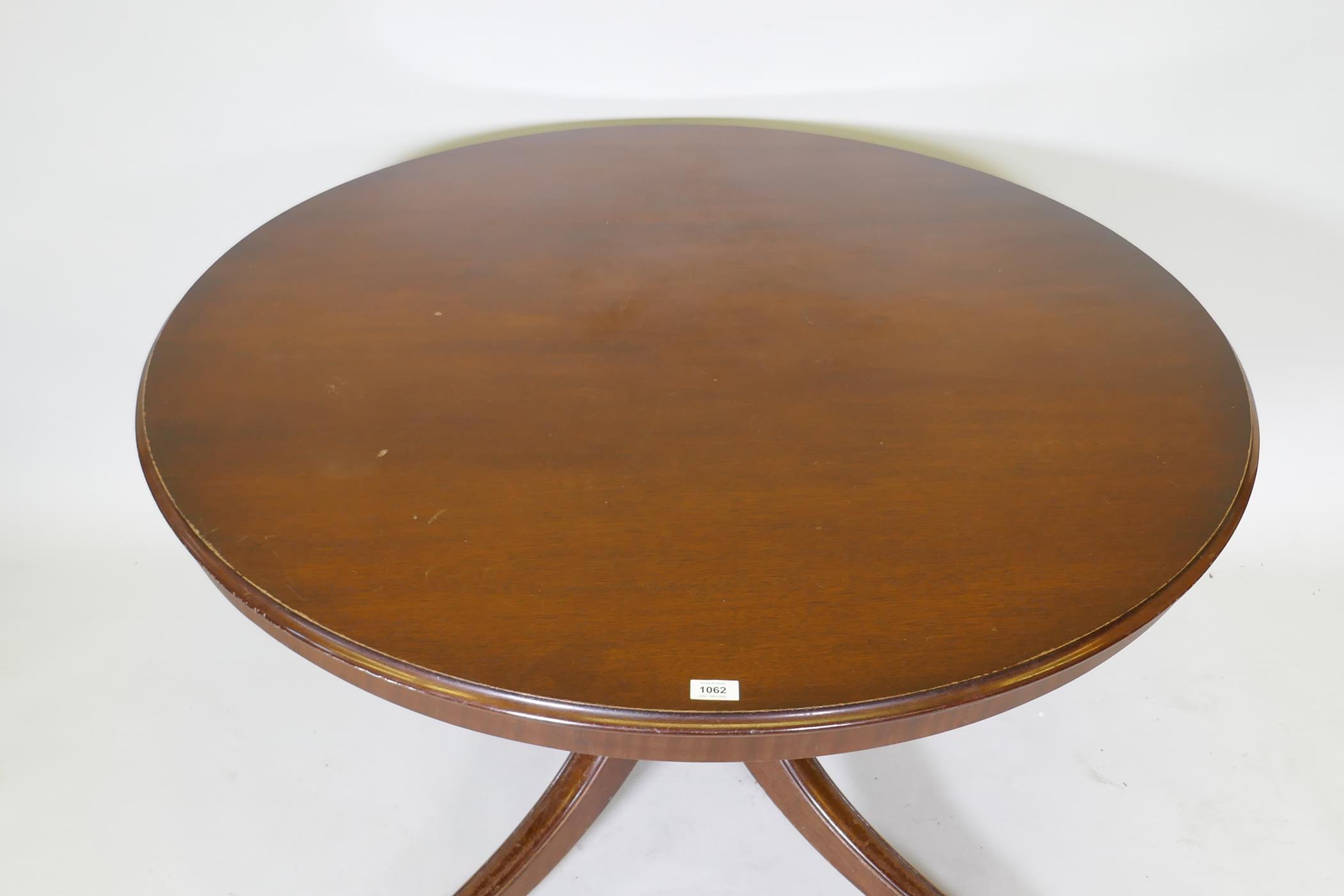 A Regency style mahogany centre/breakfast table with solid top, raised on a turned column with splay - Image 2 of 5