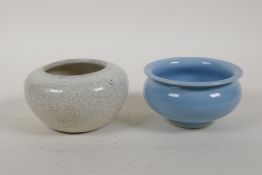 A Chinese crackleware bowl with rolled rim and a blue glazed porcelain censer, 4" diameter