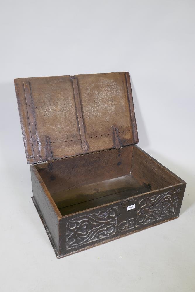 An late C17th/early C18th oak bible box with carved front, initialed G.B., 26" x 18" x 9" - Image 5 of 6