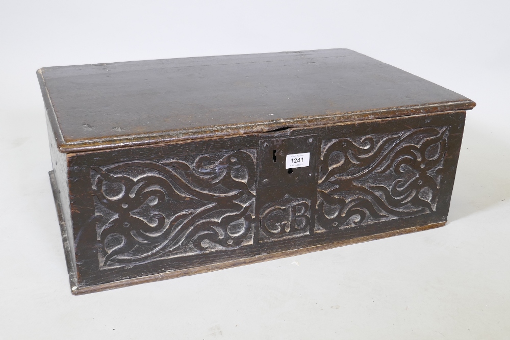 An late C17th/early C18th oak bible box with carved front, initialed G.B., 26" x 18" x 9" - Image 2 of 6