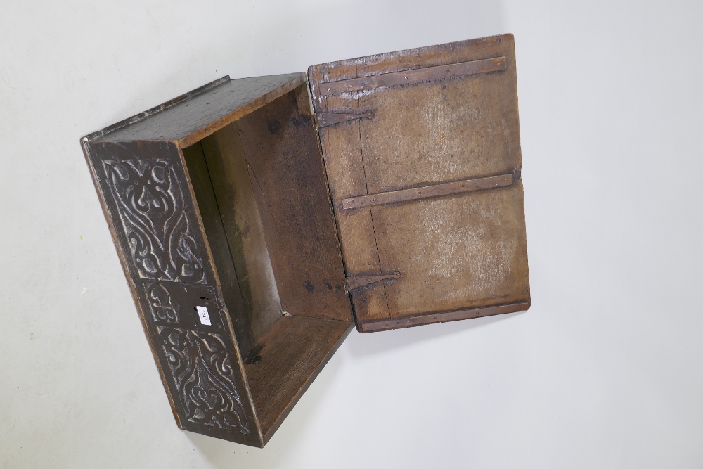 An late C17th/early C18th oak bible box with carved front, initialed G.B., 26" x 18" x 9" - Image 4 of 6