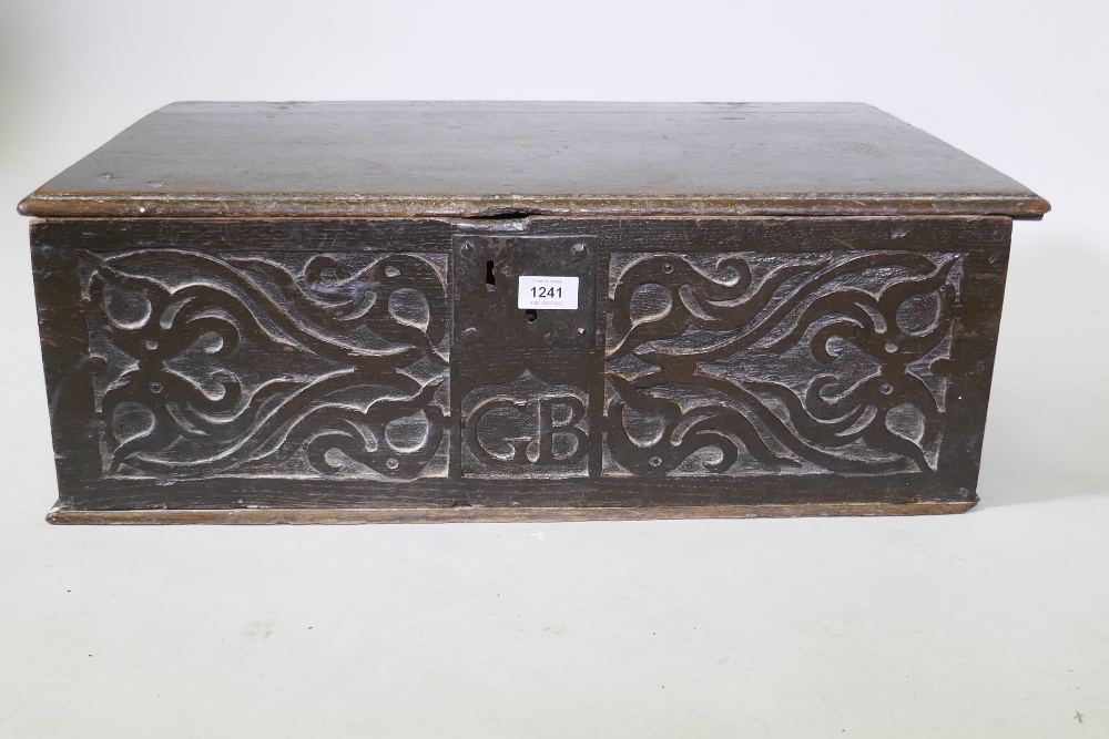 An late C17th/early C18th oak bible box with carved front, initialed G.B., 26" x 18" x 9" - Image 2 of 4