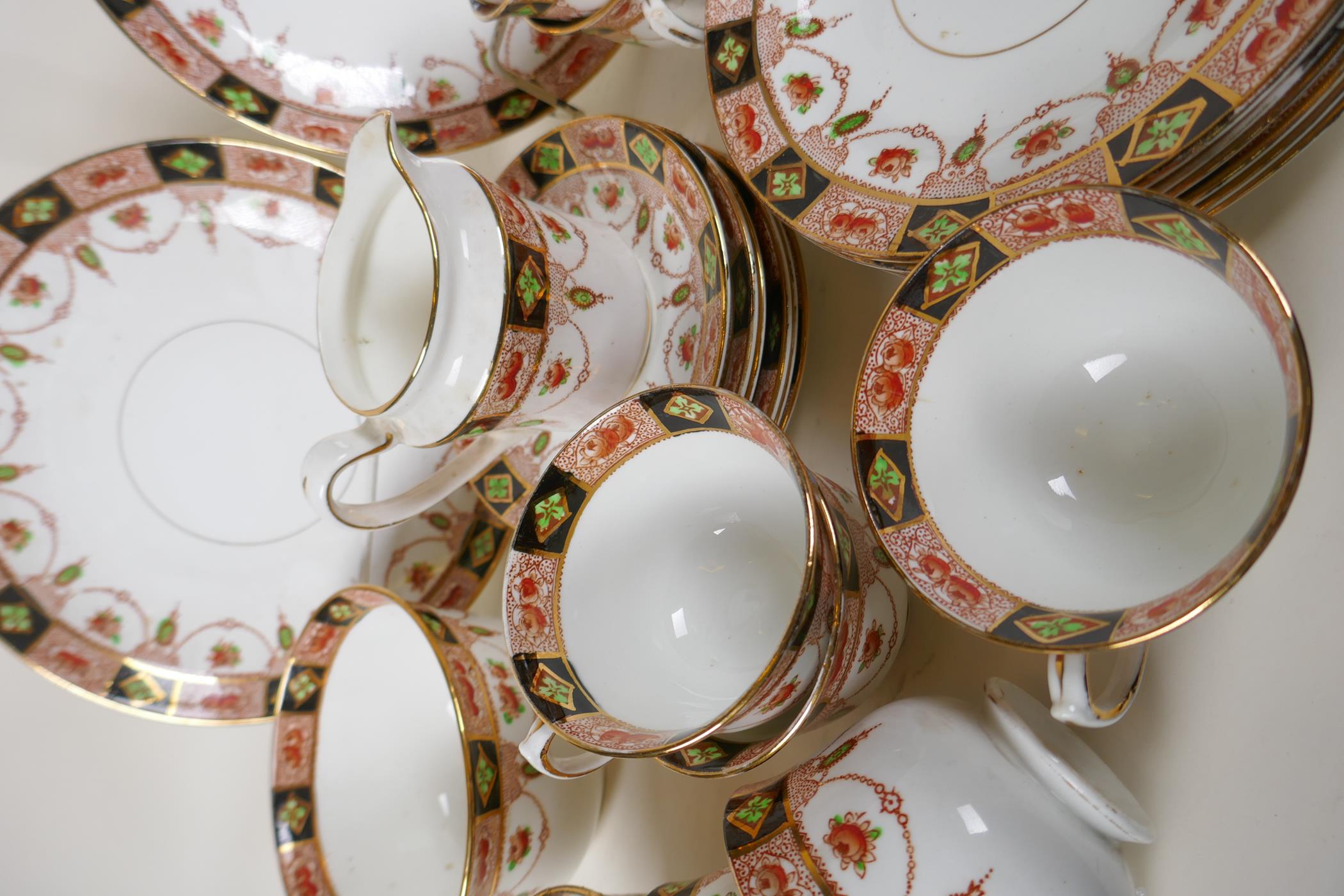 An extensive S & N Ltd Salon China tea service decorated in the 'Harrow' pattern - Image 3 of 4