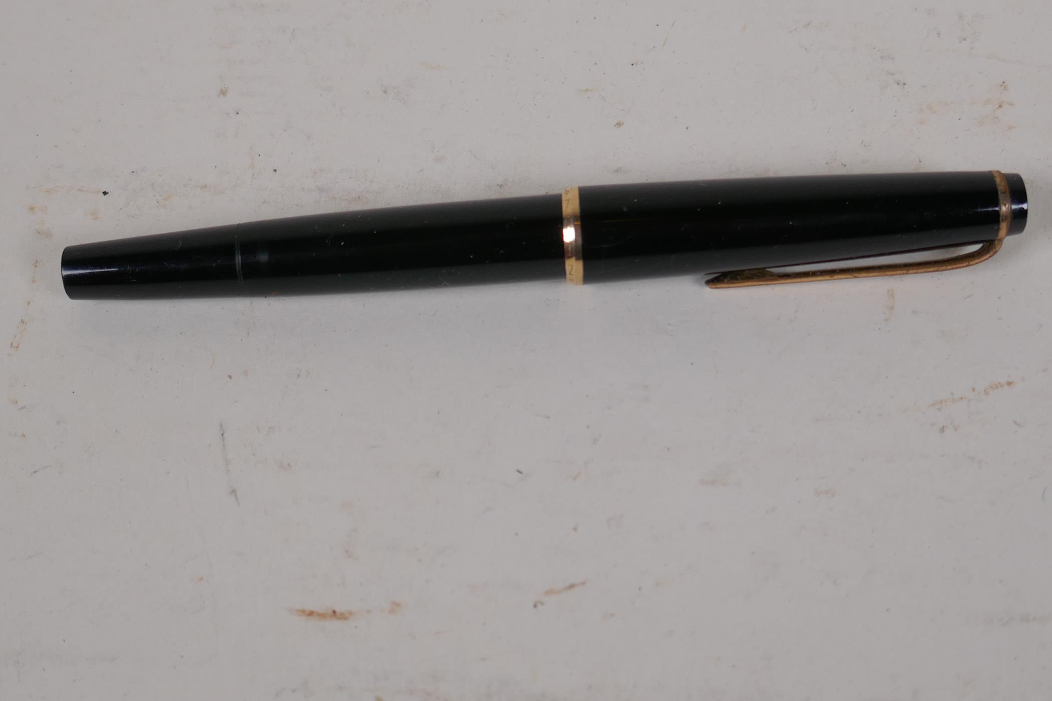 A Mont Blanc No 32 fountain pen - Image 4 of 4
