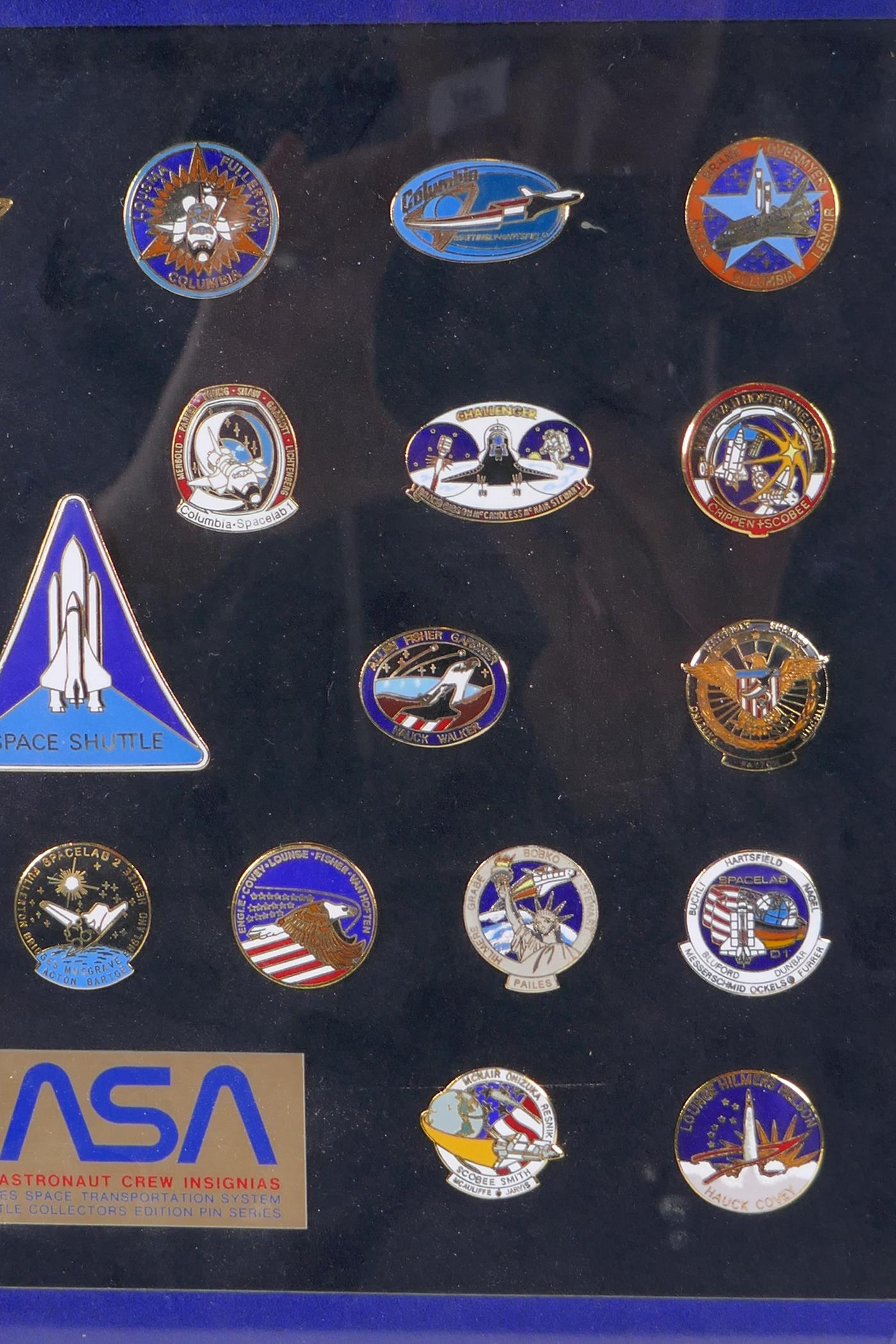 A collection of 28 NASA official astronaut crew insignia enamel badges from the Space Shuttle - Image 5 of 5