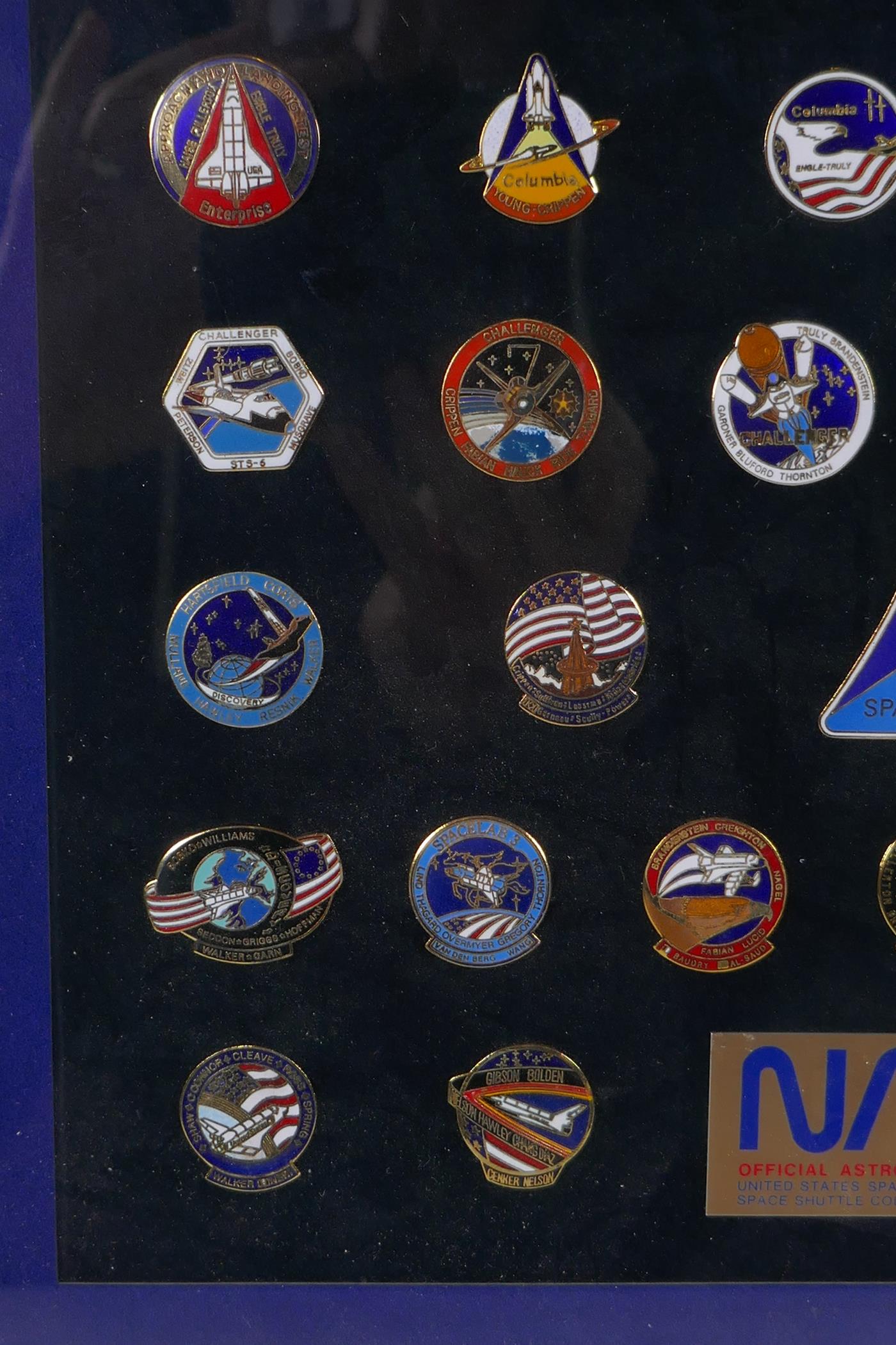 A collection of 28 NASA official astronaut crew insignia enamel badges from the Space Shuttle - Image 4 of 5