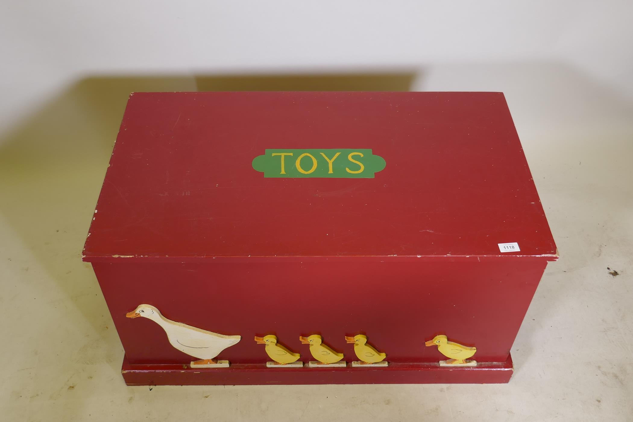A painted child's toy chest with duckling decoration, 36" x 20½", 19" high - Image 3 of 4