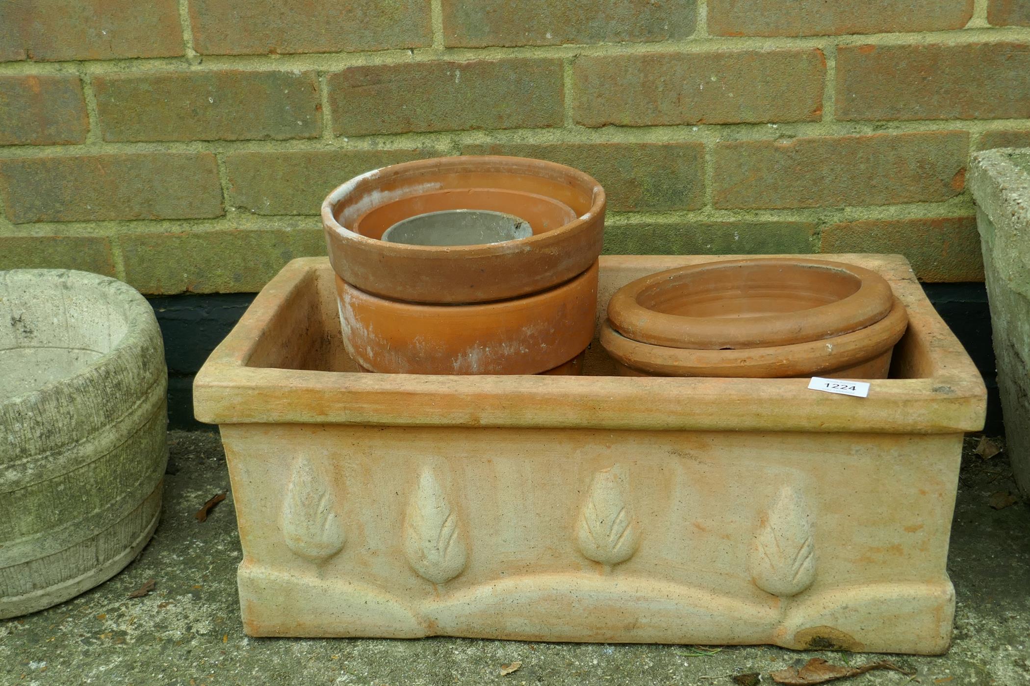 A quantity of terracotta and concrete garden pots - Image 3 of 3