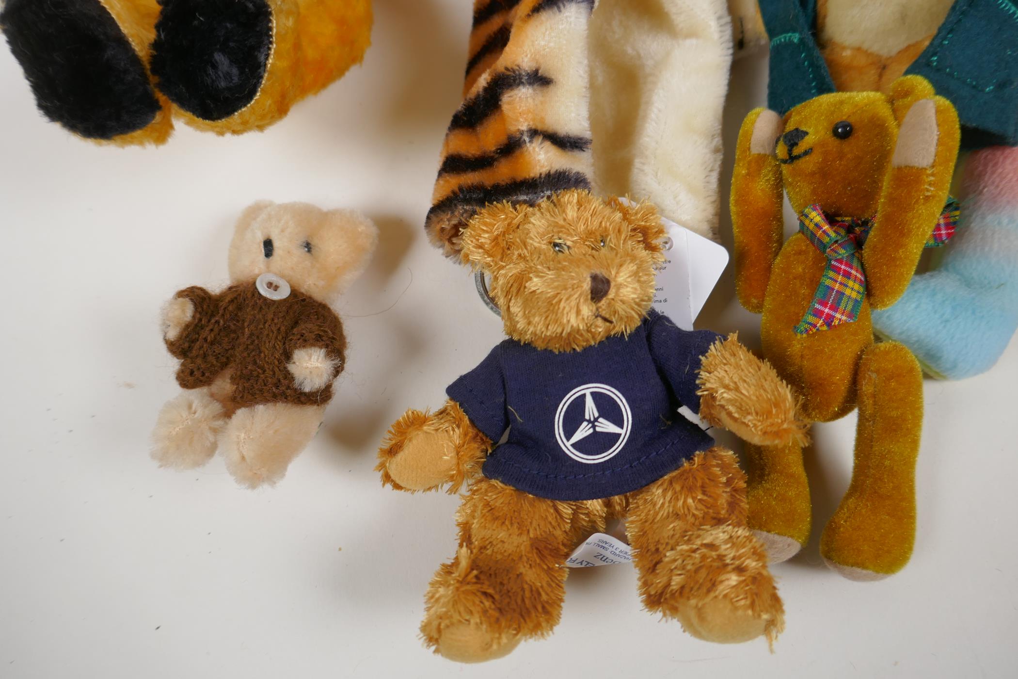 A quantity of small teddy bears, to include a Steiff 'Tiger' glove puppet and Beany Bears - Image 4 of 6