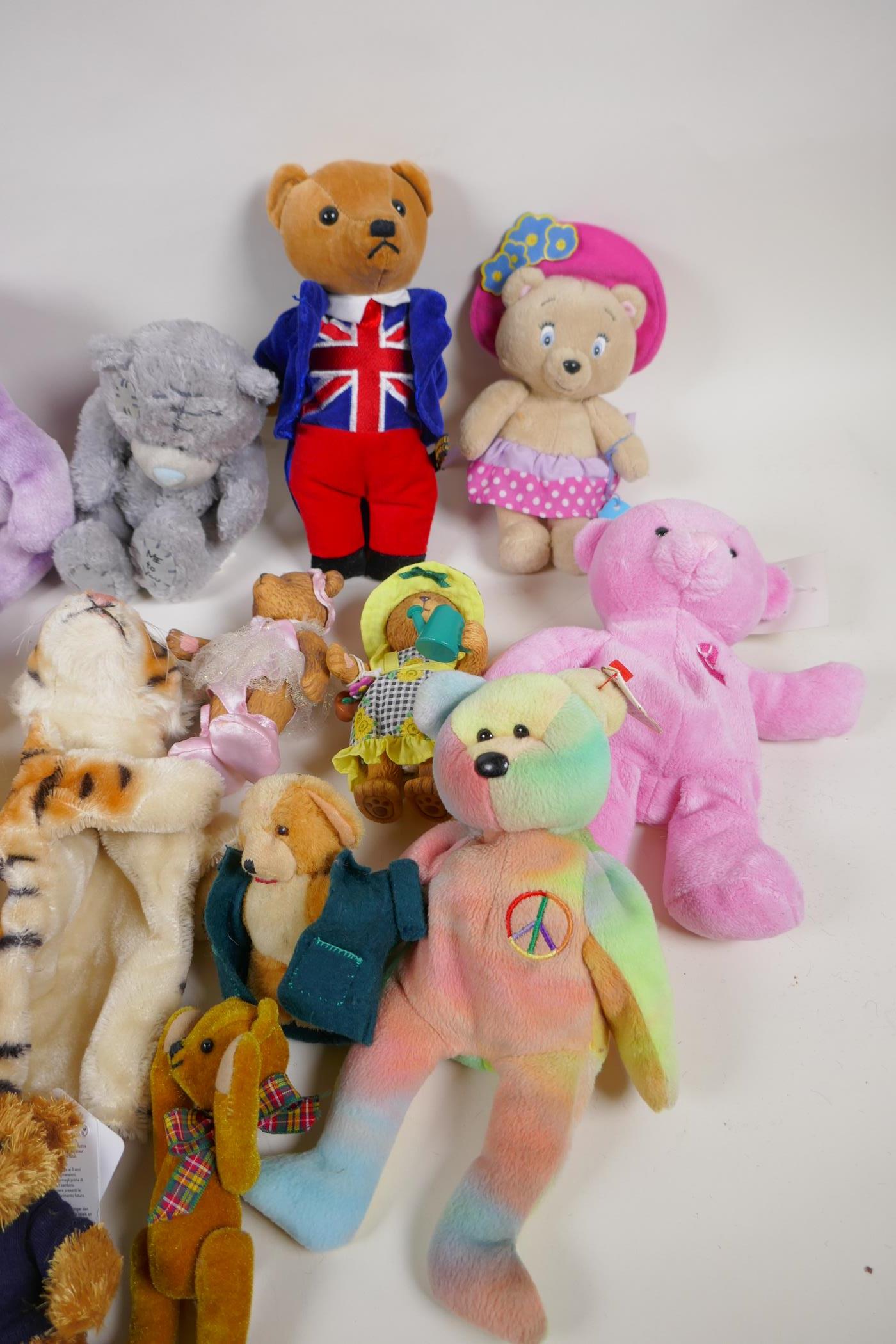 A quantity of small teddy bears, to include a Steiff 'Tiger' glove puppet and Beany Bears - Image 3 of 6