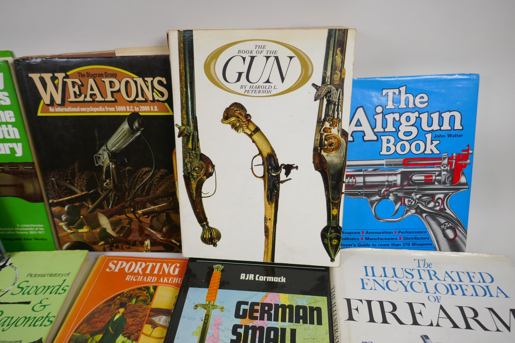 A collection of books on arms and amour militaria - Image 3 of 6