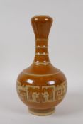 A garlic head shaped porcelain vase with wood effect glaze and archaic designs, Chinese Yong Zheng 6