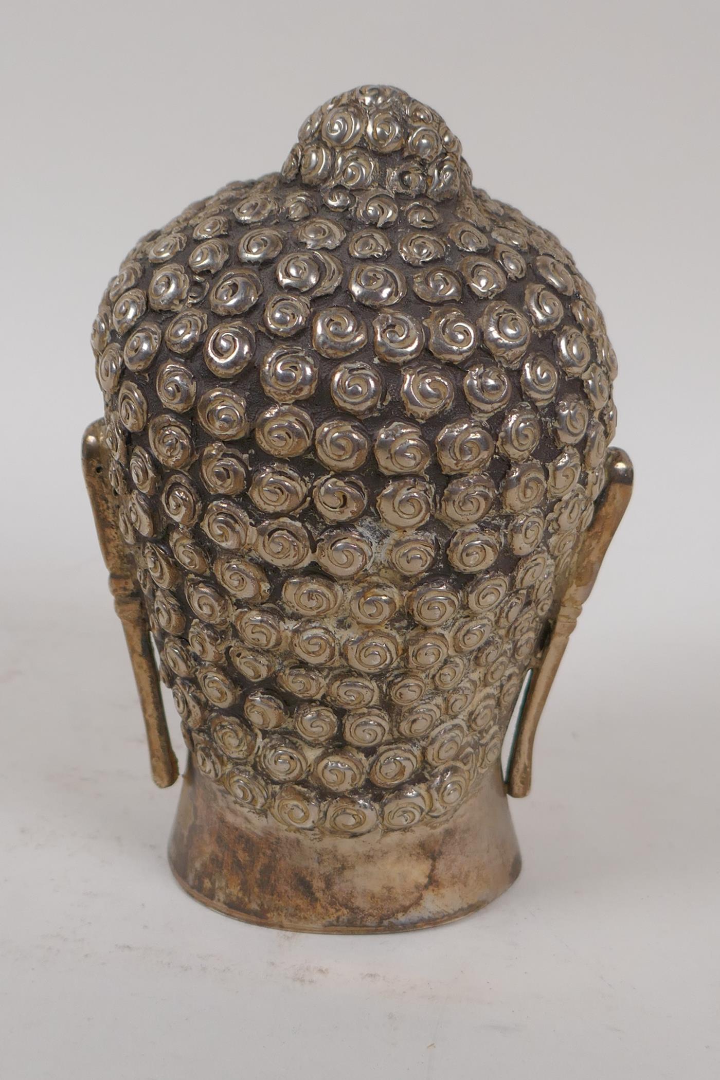 A tested silver model of Buddha's head, 14cm high, 310g - Image 3 of 5